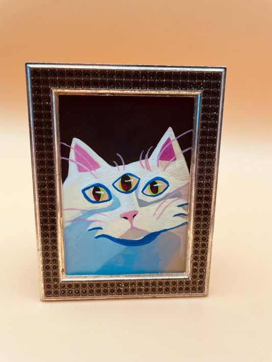 Little Triclops Cat
